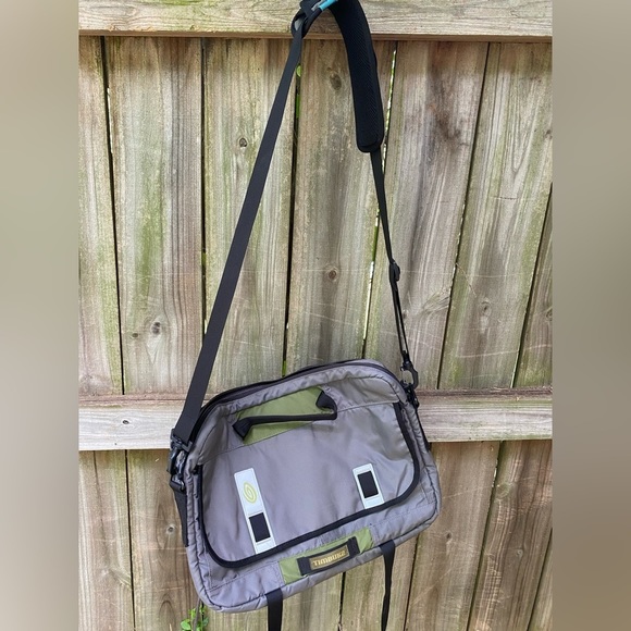 Timbuk2 Control Messenger Bag - Picture 4 of 9